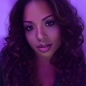 Meet your Posher, Valerie